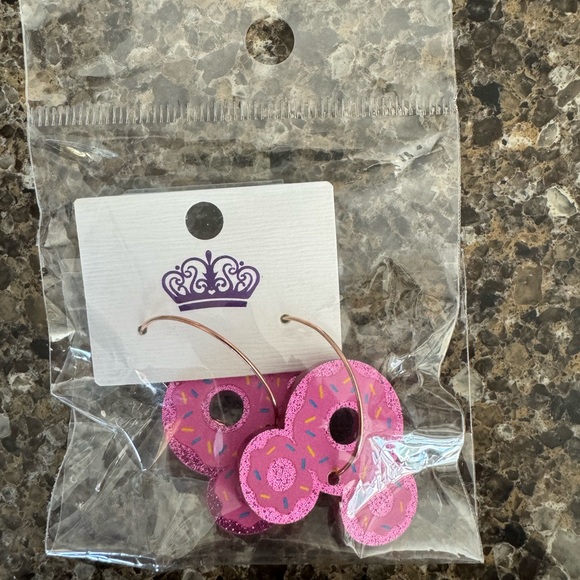 Two pair, brand NEW never-worn Disney Mickey Minnie Ears earrings - Picture 3 of 4